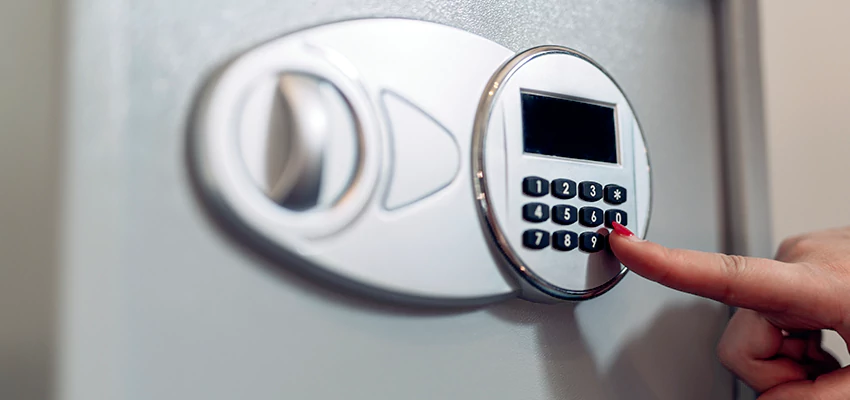 Jewelry Safe Cracking in Saranap, California